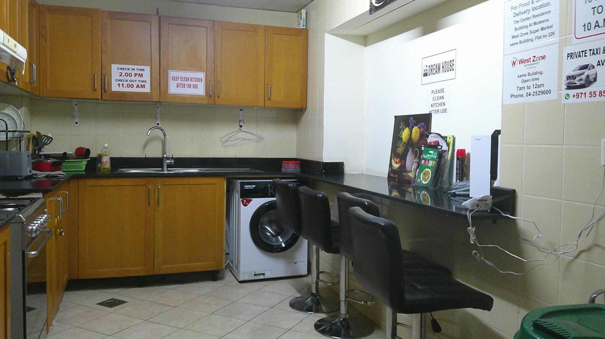 Ruby Star Hostel Dubai F2 ภายนอก รูปภาพ