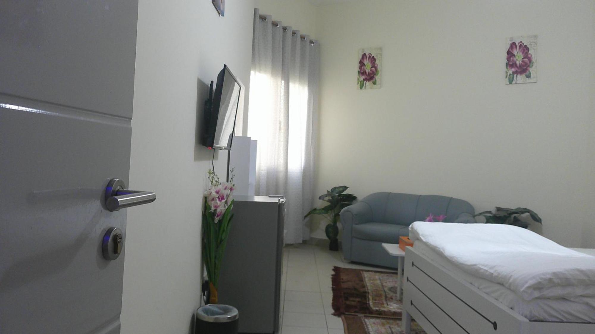Ruby Star Hostel Dubai F2 ภายนอก รูปภาพ